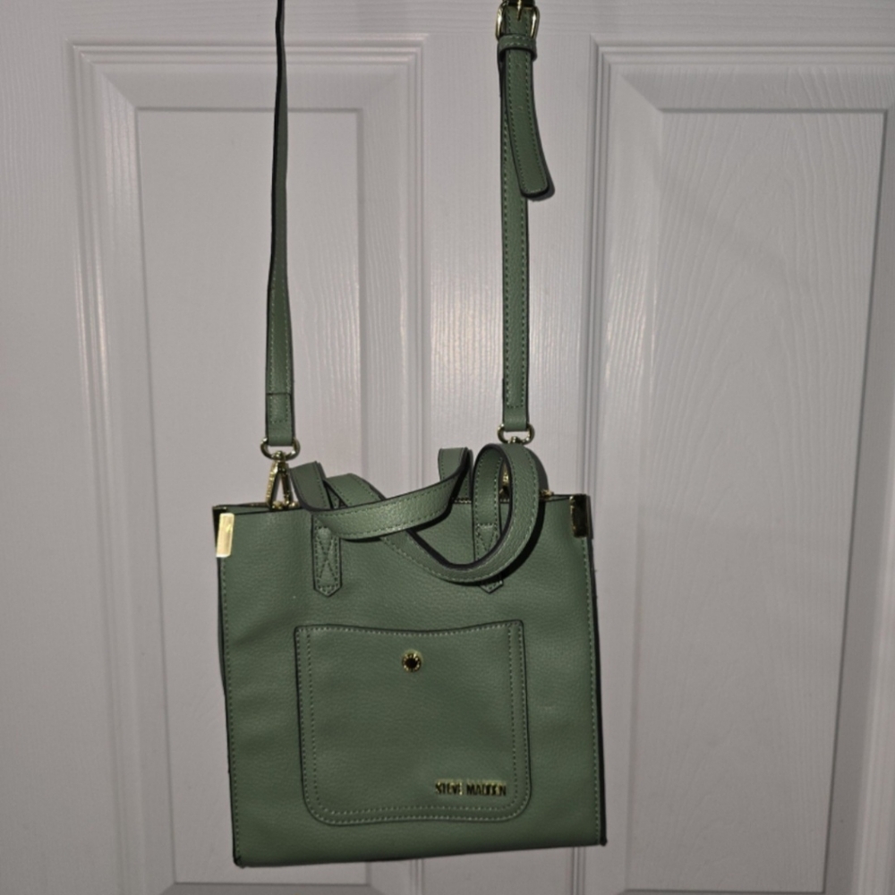 Steve Madden Green Crossbody wrist medium purse - Picture 2 of 6
